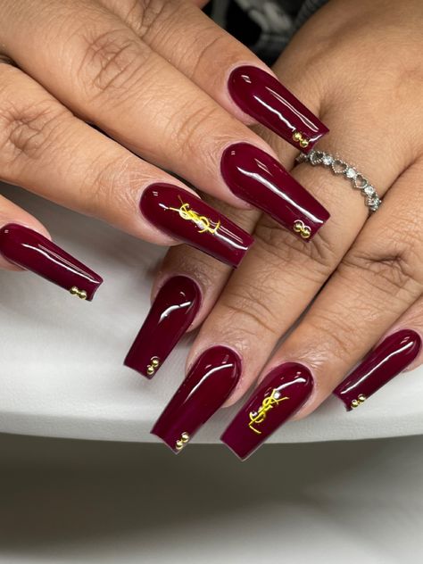 Acrylic nails designer Ysl Nails Design, Ysl Nails, Saint Laurent Nails, Red Gel Nails, Designer Nails, Blessed Wednesday, Black Nail Art, Jenner Family, Nail Jewels