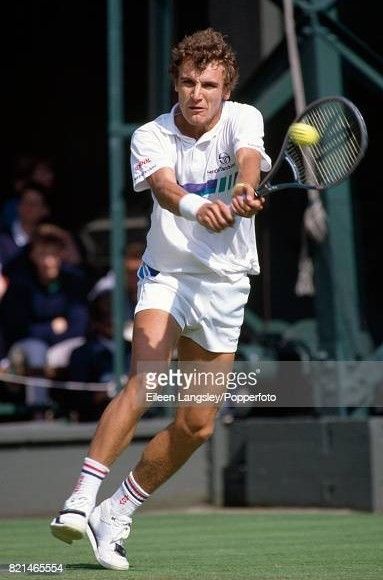 Mats Wilander, Tennis Legends, Playing Tennis, Mens Tennis, Sport Fashion, Cool Pictures, Tennis, Magazine, Running