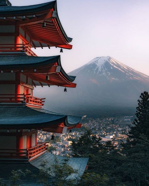 Instagram Chalet House, Day Trips From Tokyo, Japan Destinations, Yamanashi, Full Time Travel, Porto Rico, One Day Trip, Visit Japan, Mount Fuji