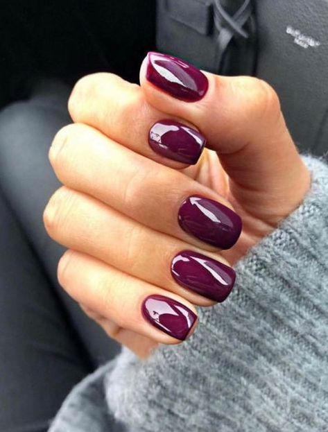 Top 35 Short Fall Nails Trends to Try in 2024 25 Berry Nails, Plum Nails, Fall Gel Nails, Nails Winter, Gel Nail Colors, Burgundy Nails, Fall Nail Colors, Dipped Nails, Fancy Nails