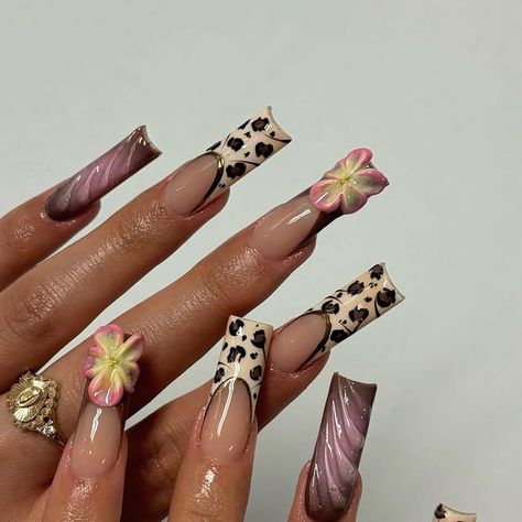 Gelxnails  /  acrylic nails on Instagram: "cheetah frenchtip #acrylicnails 🐆🩷 (not my original design ) 🩷" Teal Leopard Nails, Brown Cheetah Nails, Cheetah Nails Acrylic, Chetta Nails, Cheetah Print Acrylic Nails, Leapord Nails Acrylic, Pink Cheetah Print Nails, Cheetah Acrylic Nails, Pink Cheetah Nails