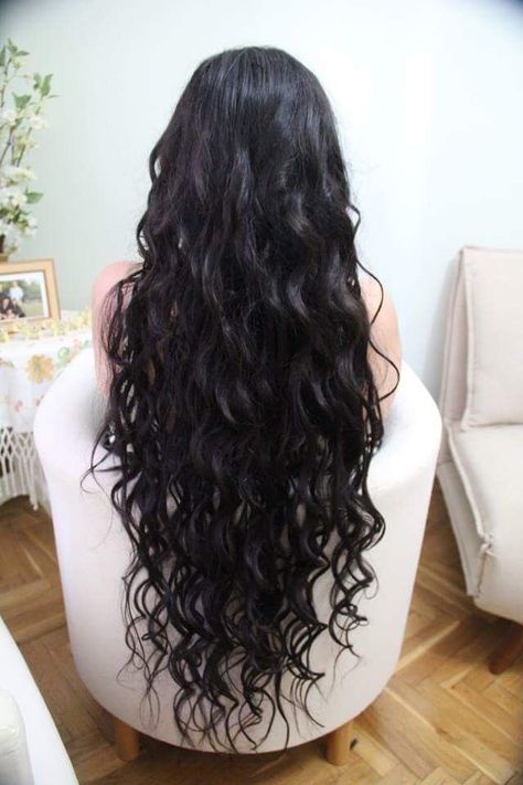 Black 2b Hair, Curly Long Layered Hair, Long 2c Hair, Long Crimped Hair, Long Wavy Hair Natural, Pelo Ondulado Natural, Long Black Curly Hair, Long Curly Black Hair, Floor Length Hair