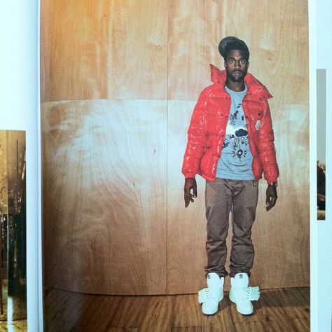 Old Kanye West, Kanye West Clothing, Old Kanye, Vanessa Beecroft, Kanye West Wallpaper, Dark Book, Hip Hop Classics, Dark Books, Photoshop Pics