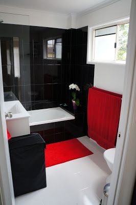 Red Interior Design, Bathroom Shower Accessories, Red Shower Curtains, Black Bathroom Decor, Black And White Bathroom, Red Bathroom, White Bathroom Decor, Bathroom Black, Bathroom Red