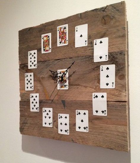 Decor Ikea, Wood Clock, Dekor Diy, Diy Casa, Hemma Diy, Reclaimed Pallet Wood, Diy Holz, Wood Clocks, Diy Furniture Easy