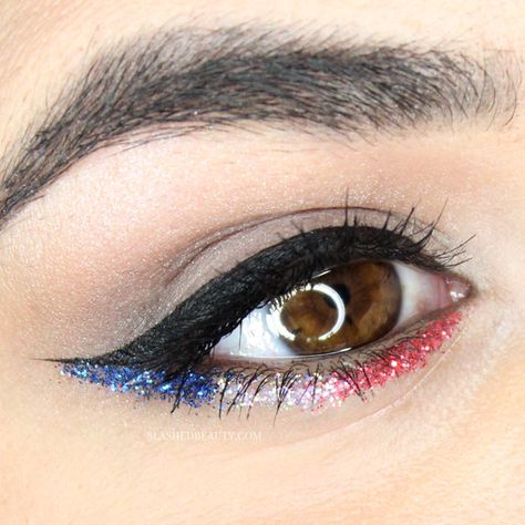 Take inspiration from this makeup for Fourth of July and add a little American spirit to your look with red, white and blue glitter. | Slashed Beauty Patriotic Makeup, 4th Of July Makeup, Blue Makeup Looks, Holiday Makeup, Blue Sparkles, Blue Makeup, Glitter Makeup, Blue Glitter, Cute Makeup