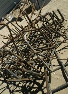 How to Bend Rebar Manually Metal Sculpture Artists, Welding Training, Types Of Welding, Welding Jobs, Welding Process, Welding Art Projects, West Coast Choppers, Metal Welding, Tig Welding