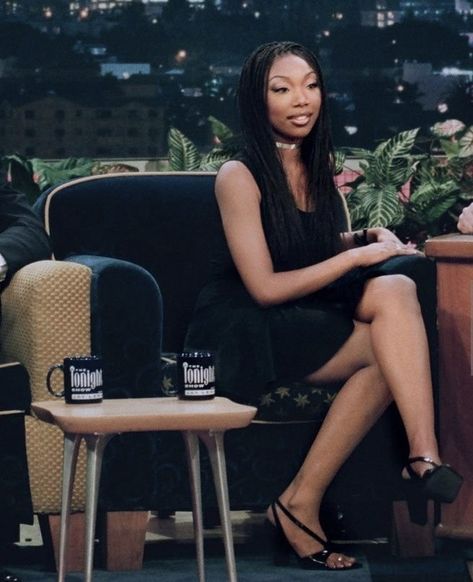 Brandy Aesthetic Singer, Brandy Norwood 90s Outfits, Brandy 90s, Decades Aesthetic, 00’s Aesthetic, Black 90s Fashion, 90’s Nostalgia, Brandy Norwood, Rory Culkin