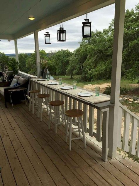 Ideas Terraza, Deck Railing Ideas, Deck Bar, Railing Ideas, Building A Porch, Patio Deck Designs, Farmhouse Front Porches, Deck Railing, Farmhouse Porch