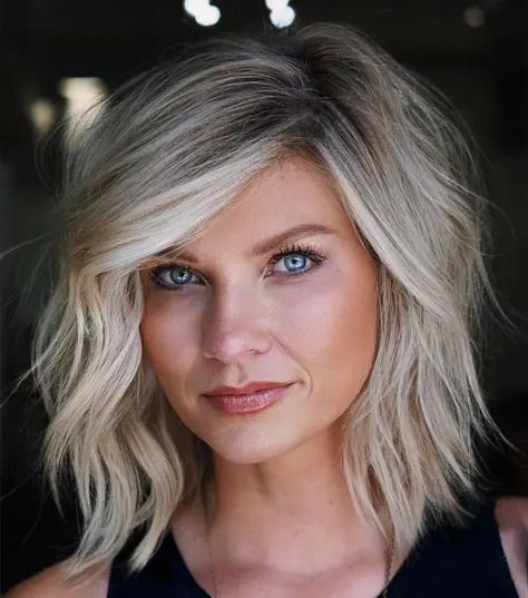 Shoulder-Length Textured Lob Summer Haircuts 2024 Short, Haircuts For Shoulder Length Hair, Short Summer Haircuts, Haircuts Shoulder Length, Textured Lob, Shoulder Length Blonde, Haircut Inspo, Side Bangs Hairstyles, Medium Length Hairstyles