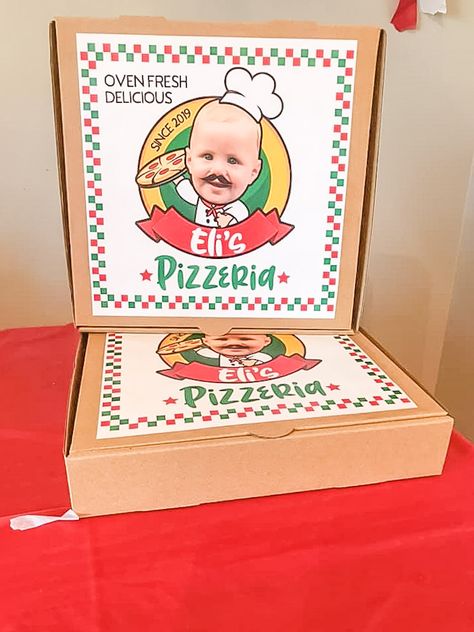 Italian Pizza Party, Wedding Party Food, Pizza Party Themes, Pizza Party Favors, Dzimšanas Diena, Pizza Birthday Party, Food Favors, Pizza Party Birthday, Baby Pizza