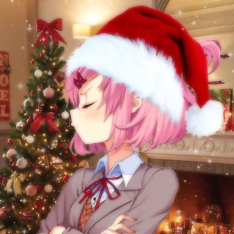 Ddlc Christmas, Natsuki Ddlc Pfp, Ddlc Icon, Pink Characters, Christmas Pfps, Natsuki Ddlc, Female Clown, Oki Doki, The Cardigans