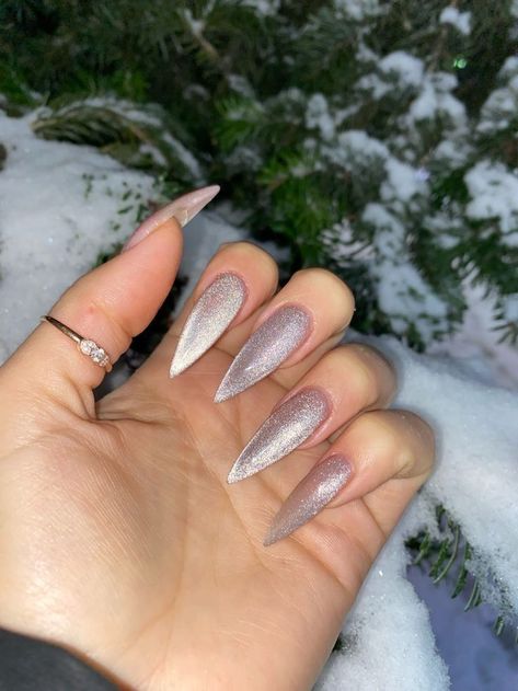 Punk Nails, Silver Nail, Grunge Nails, Shiny Nails, Cat Eye Nails, Cat Kuku, Silver Nails, Luxury Nails, Fire Nails