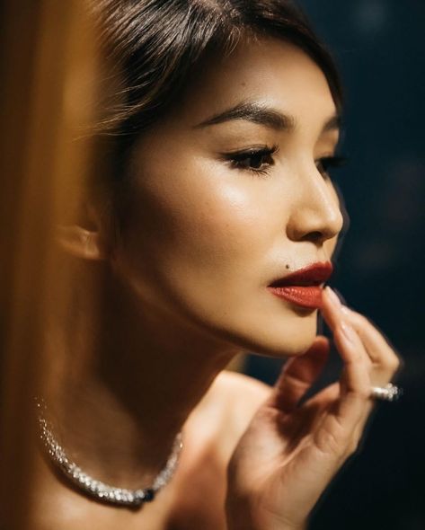 Gemma Chan Aesthetic, Chan Aesthetic, Painting Famous, Gemma Chan, Wicked Witch Of The West, Paintings Famous, Pretty Females, Woman Painting, Girl Icons