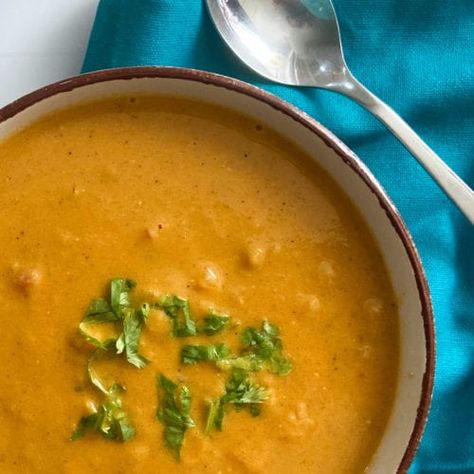 Mullagawtany Soup, Mulagatawny Soup, Mulligatawny Soup, Asian Soup Recipes, Indian Lentils, Vegetarian Soups, Indian Soup, Soup Maker, Homemade Soup Recipe