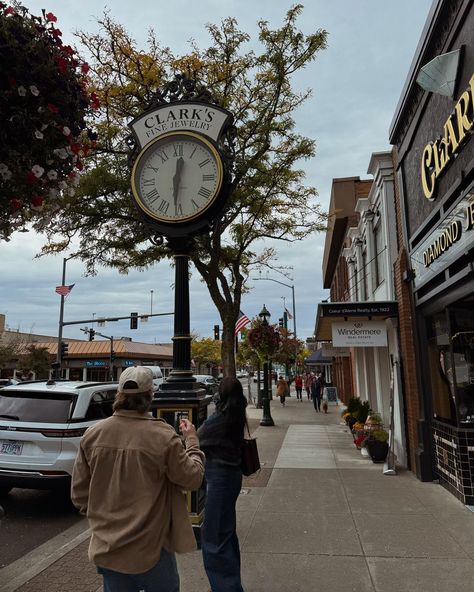 📍downtown Coeur d’Alene #falloutfit #fallstyle #fallvibes Idaho Aesthetic, Coeur D'alene Idaho, Coeur D'alene, Idaho, Real Estate, Collage, Pins, Quick Saves