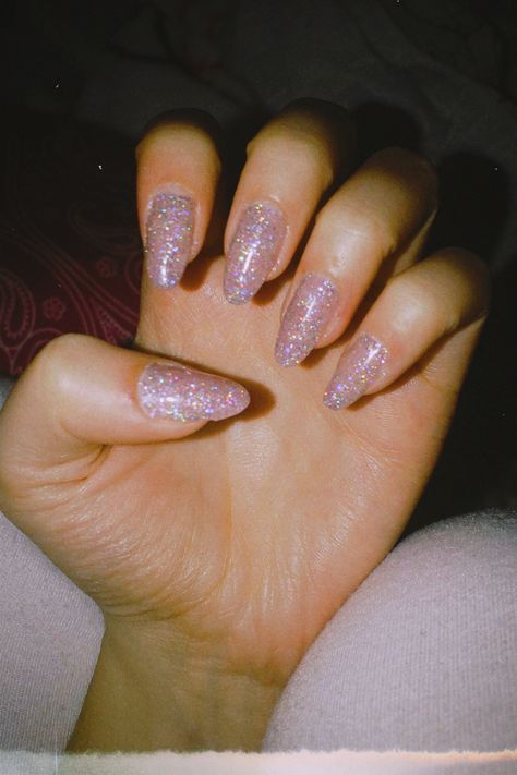 Cute glittery nails, nails and spa, inspo nails, disco nails, sparkly glittery, glittery nails, nail Art, nail design, cute nail designs, cute nail pose, disco, sparkle, polish, nail polish, trendy, nails aesthetic, aesthetic Clear Sparkling Nails, Nail Inspo Shiny, Clear And Sparkle Nails, Party Nails Aesthetic, Glitter Disco Nails, Glossy Glitter Nails, Micro Glitter Nails, Last Disco Nails, Cute 18th Birthday Nails