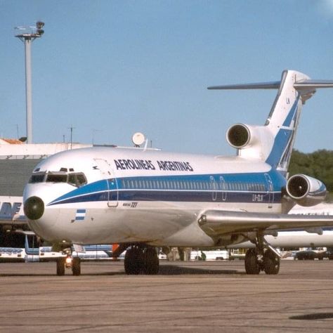 Boeing 727 200, Boeing 727, Boeing Aircraft, Vintage Planes, Vintage Airlines, Vintage Aviation, General Aviation, Vintage Airplanes, Vintage Aircraft