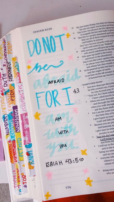 Pretty Bible Notes, Preppy Bible Study, Preppy Bible Journaling, Church Notes Journal Ideas, Journaling Bible Ideas, Bible Study Notes Aesthetic, Aesthetic Bible Notes, Cute Bible Notes, Preppy Notes