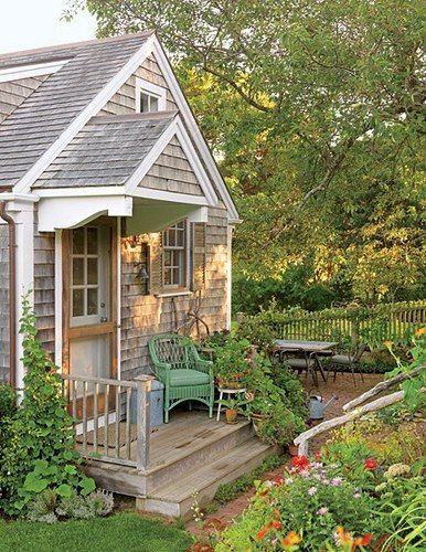 Little Cottages, A Small House, Seaside Cottage, Dream Cottage, Lake Cottage, Summer Cottage, Small Cabin, Cabins And Cottages, Little Cottage