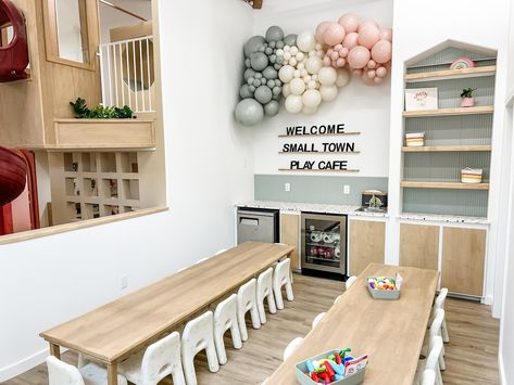 Small Town Play Café (@smalltownplaycafe) • Instagram photos and videos Kids Cafe Ideas, Play Cafe Ideas, Cafe Role Play Area, Kids Play Cafe, Indoor Play Cafe, Gym Cafe, Play Cafe, Indoor Playroom, Role Play Areas