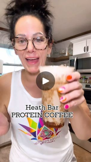 Blended Coffee Recipes, High Protein Drinks, Flavored Waters, Coffee Protein Shake, Coffee Shake, Protein Coffee, Premier Protein, Protein Pudding, Quest Nutrition