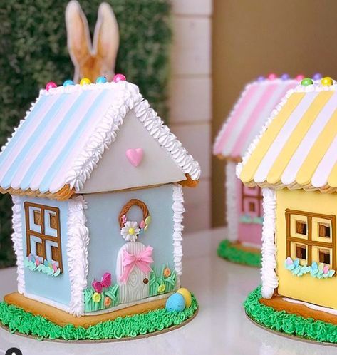 Easter Gingerbread House, House Cookie Jar, Cake Decorating For Kids, Gingerbread House Kit, Sugar Eggs For Easter, Chocolate Dipped Marshmallows, Chocolate Flowers Bouquet, Gingerbread House Parties, Gingerbread House Cookies