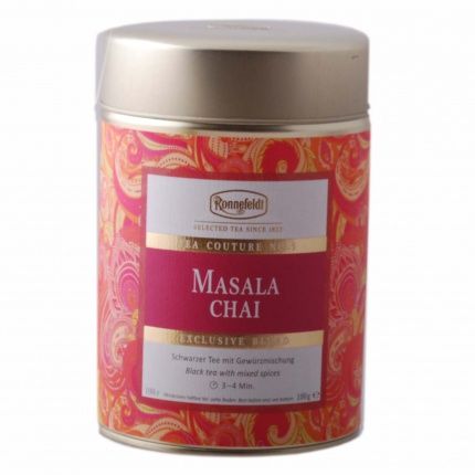 The finest fragrances of India united in a cup of tea. Classic Indian spices traditionally blended with black tea. Candle Packaging Design, Masala Chai Tea, Tea Labels, Tea Packaging Design, Masala Tea, Spa Candle, Indian Tea, Tea Design, Masala Chai