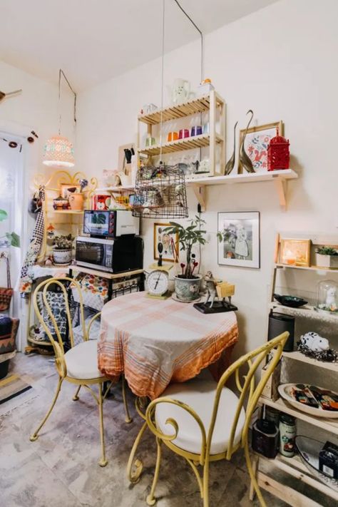 #smallspace #spacesaving #design #gotinyspace #homeinspo Apartment Maximalist, Eclectic Studio Apartment, Philly Apartment, Artist Apartment, Moving Ideas, Compact Furniture, Studio Apartment Divider, Apartment Decoration, Small Studio Apartment