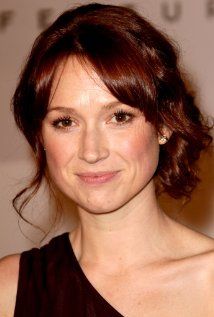 Not only is it Erin from the office, but... Her hair is so cute!! :) Erin Hannon, Ellie Kemper, 21 Jump Street, Kimmy Schmidt, Unbreakable Kimmy Schmidt, Tina Fey, Famous Stars, Adam Sandler, Chris Pratt