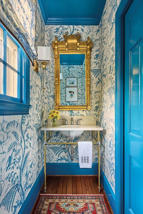 powder room Javier Burkle, Green Floral Wallpaper, Farm Projects, Entry Hallway, Green Room, Interior Design Business, Powder Bath, Family Kitchen, Functional Kitchen