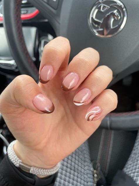 Brown And White Swirl Nails, Almond Shaped Nails Acrylic, Swirl Nails Almond, Acrylic Nails Autumn, Nails Inspo 2023, Autumn Nails Acrylic, White Swirl Nails, Acrylic Nails Almond Shape, Swirl Nails