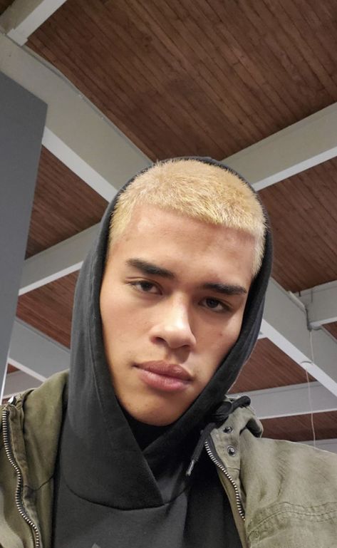 Shaved Blonde Hair Men, Short Hairstyles For Men Blonde, Bleached Buzzcut Men Aesthetic, Buzzcut Colored Hair Men, Buzzcut Men Blonde, Blonde Hair Buzzcut, Buzz Cut Blonde Men, Blonde Buzz Cut Men, White Buzzcut