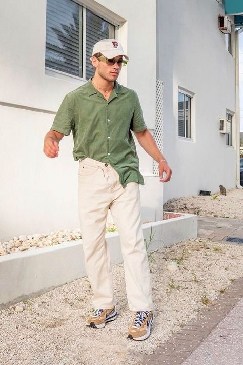 Mens Streetwear Outfits, Summer Cleaning, Spiritual Fashion, Fashion Models Men, Streetwear Ideas, Trendy Boy Outfits, Like Green, Mens Casual Outfits Summer, Trendy Mens Fashion