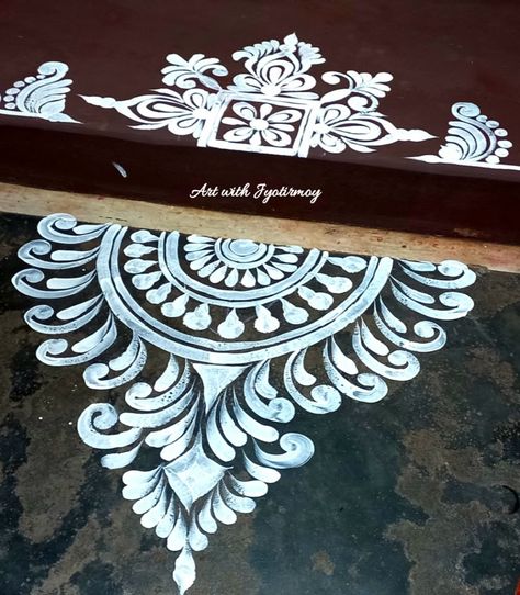 Aesthetic Alpona Design, Alpona Rangoli Design, Lokkhi Pujo Alpona, Rangoli Designs On Road, Diwali Alpana Designs, Line Alpona Design, Easy Alpana Designs Bengali, Chita Designs, Lokhi Puja Alpona