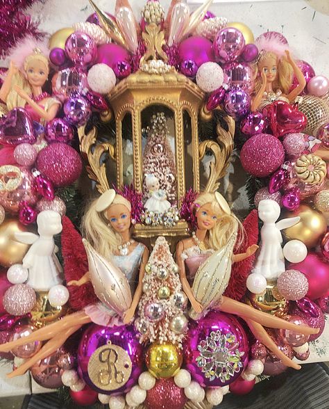 Barbie Wreaths, Barbie Wreath, Barbie Tree, Barbie Christmas Tree, Christmas Princess, Barbie Christmas, Idle Hands, Christmas Barbie, Candy Christmas