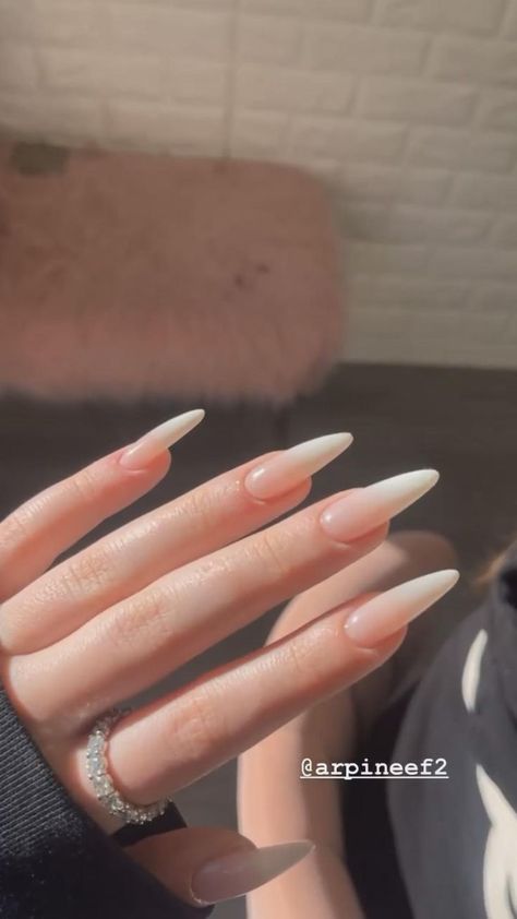 Almond Acrylic Nails Classy, Almond Acrylic, Milky Nails, Nails Classy, Classy Acrylic Nails, Almond Acrylic Nails, Soft Nails, Nails Almond, Neutral Nails