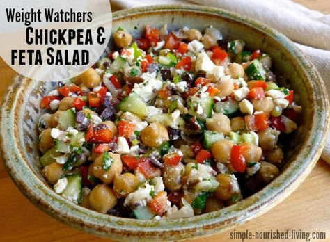 Chickpea Feta Salad, Chickpea Feta, Weight Watchers Salad, Ww Salads, Weight Watchers Vegetarian, Weight Watchers Lunches, Feta Salad Recipe, Mediterranean Quinoa Salad, Weight Watcher Meals