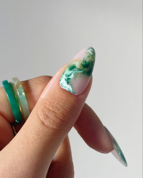 Neon Green Marble Nails, Green Gold Marble Nails, Blue And Green Marble Nails, Green And White Marble Nails, Green Marble Nails Acrylic, Blue Green Nails Designs, Nails Green Marble, White Nails Inspo, Green Marble Nails