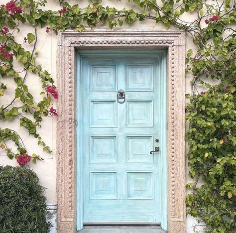 Kelly Hurliman Design on Instagram: "Had to snap this perfectly patinated door in Palm Beach. I love old doors and this Tiffany blue stopped me in my tracks. #designinspiration #doorsofinstagram #palmbeachstyle" Palm Beach Style, Beach Pics, Beach Blue, Blue Door, Old Doors, Tiffany Blue, Beach Pictures, Palm Beach, Design Ideas