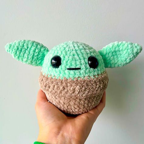 Popular Crochet Plushies, Crochet With Chenille Yarn, Crochet Yoda Pattern Free, Crochet Baby Yoda Pattern Free, Quick And Easy Free Crochet Patterns, Yoda Crochet Pattern Free, Baby Yoda Crochet Pattern Free, Chenille Yarn Crochet Patterns, Easy Crochet Toys