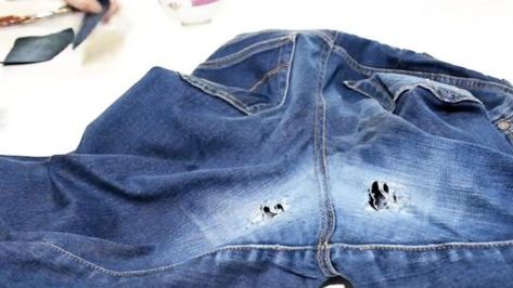 She Wore Holes In The Crotch Of Her Favorite Jeans But Does Something Brilliant To Fix Them (Watch!) | DIY Joy Projects and Crafts Ideas Holes In Jeans, Patched Jeans Diy, How To Patch Jeans, Jean Diy, Jeans Embroidery, Repair Jeans, Denim Repair, Mending Clothes, Sewing Jeans