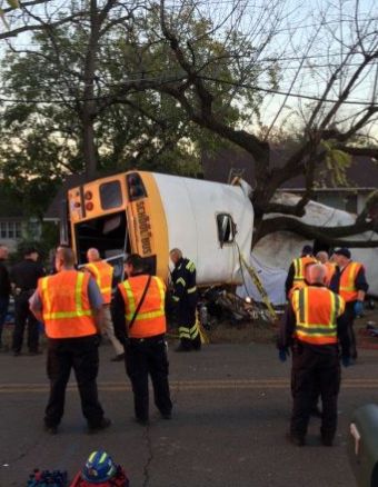 Chattanooga-area lawmaker calls for retrofitting the state's school buses with seat belts. Bus Accident, Bus Crash, School Bus Driver, Chattanooga Tennessee, Chattanooga Tn, Police Chief, Bus Driver, Fire Dept, Student Life