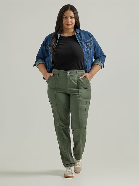 For the woman on the go, there's nothing like a utility pant to keep you moving throughout your day. These mid-rise, straight leg pants come with pockets throughout to hold anything that you may need, whether you're traveling the world or just running errands. Made from a soft cotton blend with just a hint of stretch, they keep things comfortable no matter how much you're moving. Olive Pants Women, Army Green Wide Leg Pants Outfit, Green Wide Leg Pants Outfit, Green Wide Leg Pants, Wide Leg Pants Outfit, Olive Pants, Olive Grove, Leg Pants Outfit, Pants Women Fashion