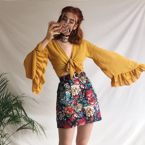 70s Vintage Aesthetic Outfit, How To Elongate Legs Style, 70s Clothing Aesthetic, 70s Fashion Inspo Style, 70s Inspired Summer Outfits, 70s Outfits Dress, 70s Spring Fashion, Pretty Outfits Spring, Modern Outfits Casual