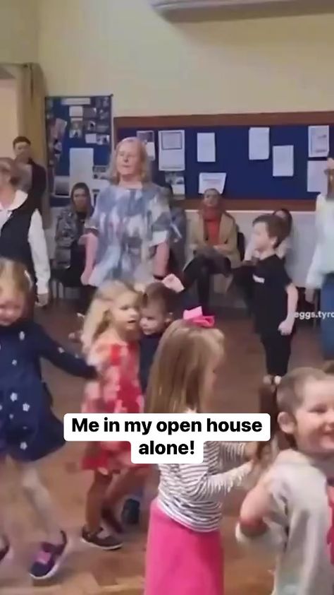 Me in my open house alone #dance | Miguel Hernandez | Miguel Hernandez · Original audio Dance Fails, Epic Fail Pictures, Funny Dancing Gif, Inanimate Objects, Library Aesthetic, Vines Funny Videos, Funny Video Clips, Photo Awards, Dance Humor