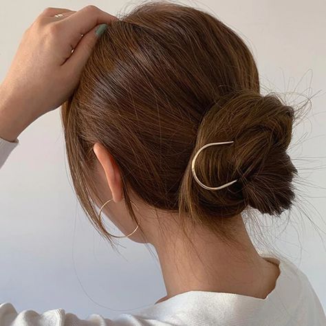 Smarter Shopping, Better Living! Aliexpress.com Brown Hair Bun, U Shaped Hair, Vacation Hairstyles, Bobby Pin Hairstyles, French Hair, Hair Bun, Fashion Hair Accessories, Metallic Hair, Gold Hair