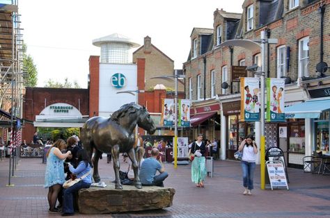 Ealing London, Live In London, The West End London, Chiswick London, London Leadenhall Market, London Wetland Centre, Museum Of London Docklands, Holland Park, New London