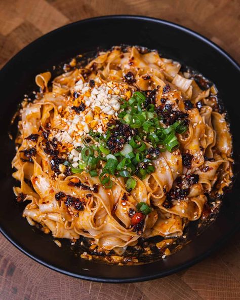 Miso Chili Noodles - GENIUS EATS Vegetarian Dan Dan Noodles, Miso Noodles Stir Fry, Peanut Miso Noodles, Recipes Using White Miso Paste, Miso Ramen Noodle Recipes, Miso Paste Recipes, Miso Noodles, Autumn Dinners, Chili Noodles