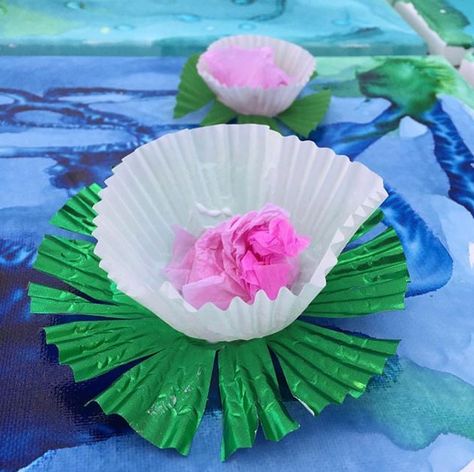 Summer   Pond   Fish, frogs, ducks, and fishing    Frog lily pad craft idea Frog Art Preschool, Frog Crafts Preschool, Spiders For Kids, Pond Habitat, Pond Crafts, Pond Animals, Origami Frog, Art Preschool, Pond Fish